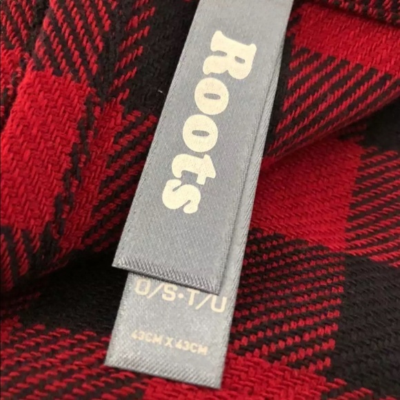 ROOTS Buffalo Plaid Checkered Red Black Cloth Napkins, Set of 4 - NEW WITH TAGS - Picture 4 of 6